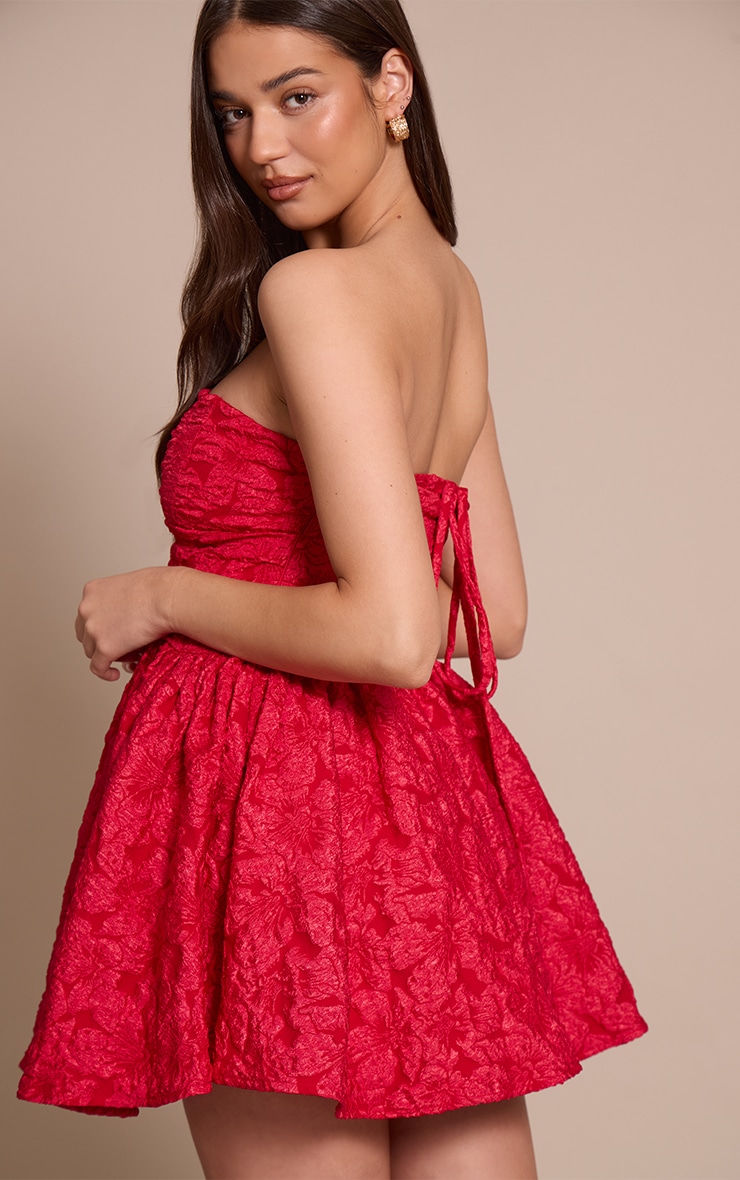 Red Jacquard Bandeau Lace Up Back Shift Dress image 2
