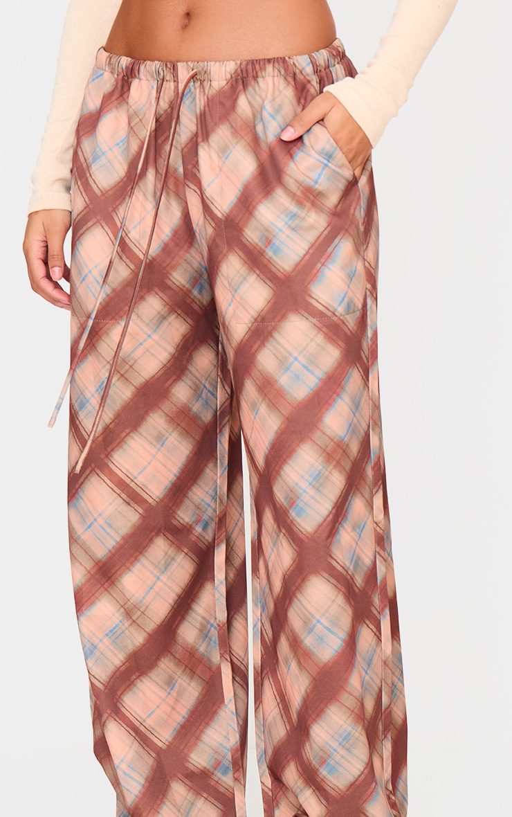 Brown Check Print Woven Drawstring Waist Low Rise Pants image 4