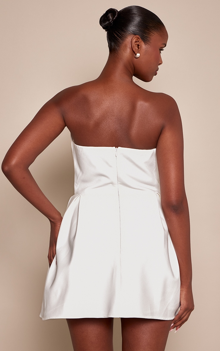 Mini robe bustier tissée deluxe blanche à jupe trompette image 2