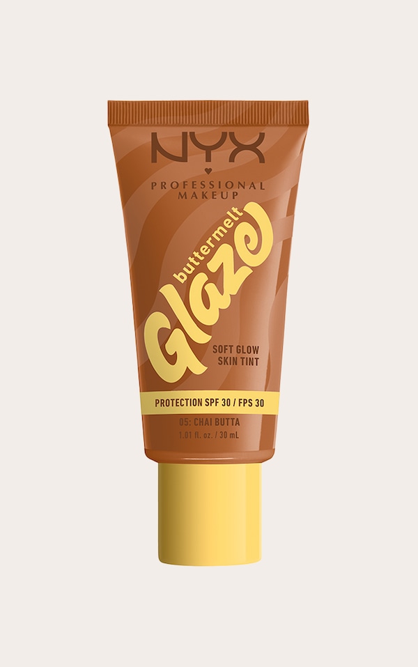 NYX PMU Fond de teint beurré teinté glowy Glaze SPF Chai Butta