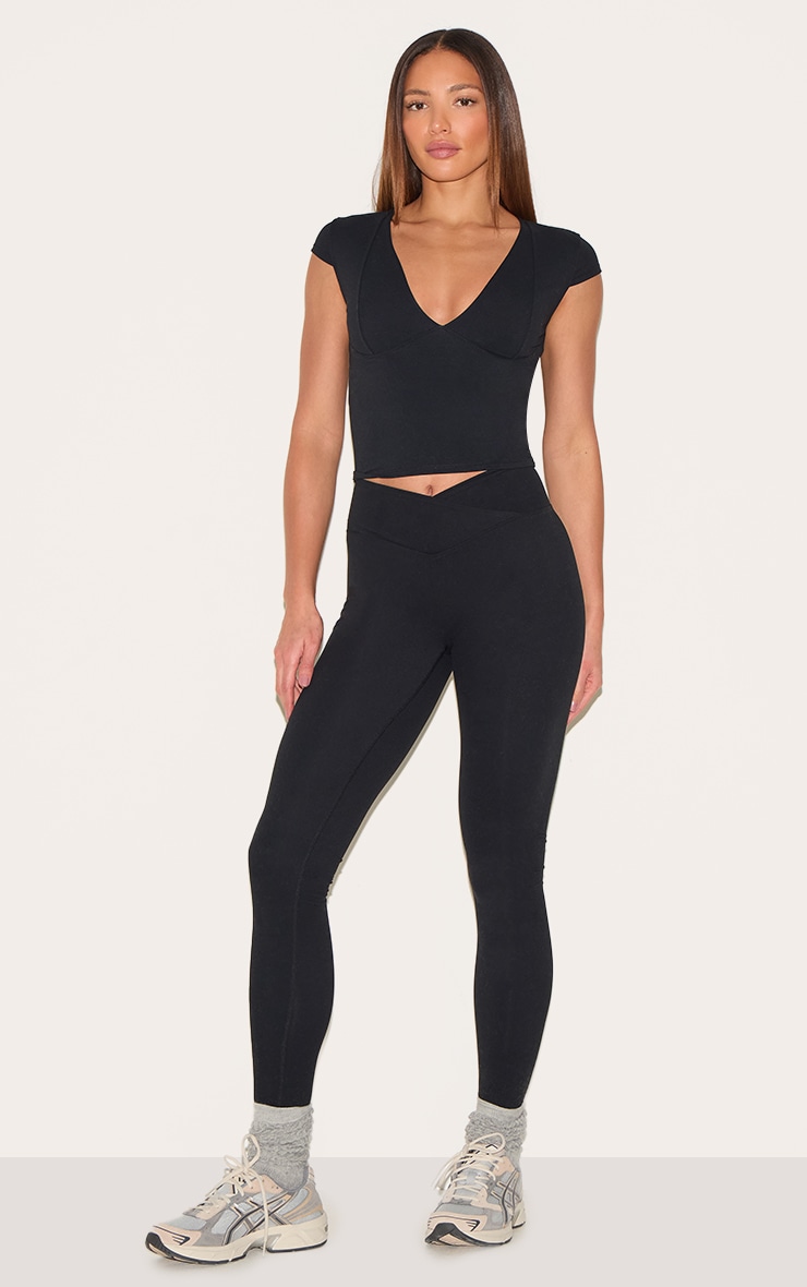 Tall Black Snatched Sculpt V Neck Crop Top image 3