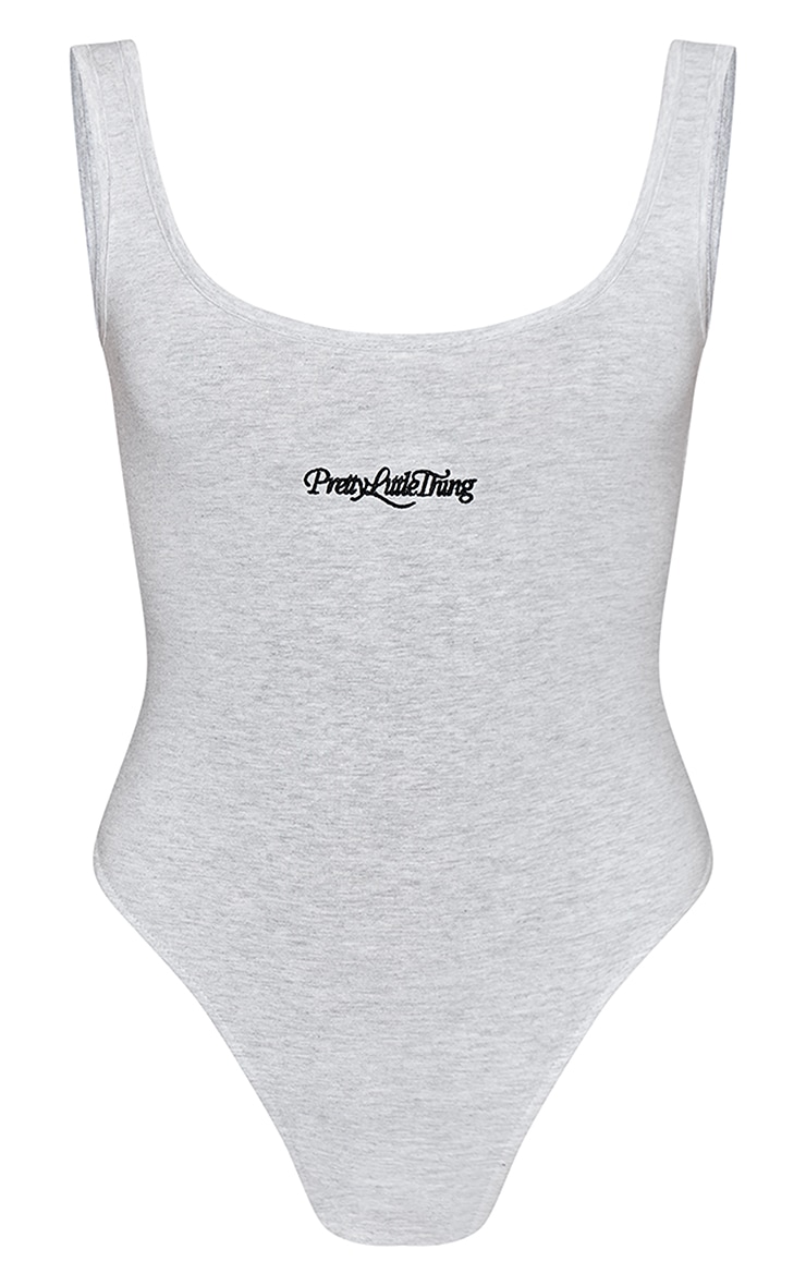 Body gris cendré à logo "PrettyLittleThing"et col rond image 5