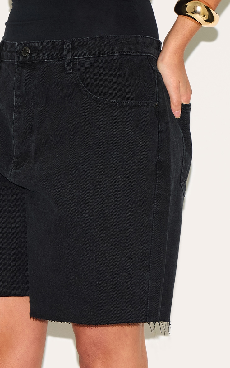 Plus Washed Black Boyfriend Denim Short image 5