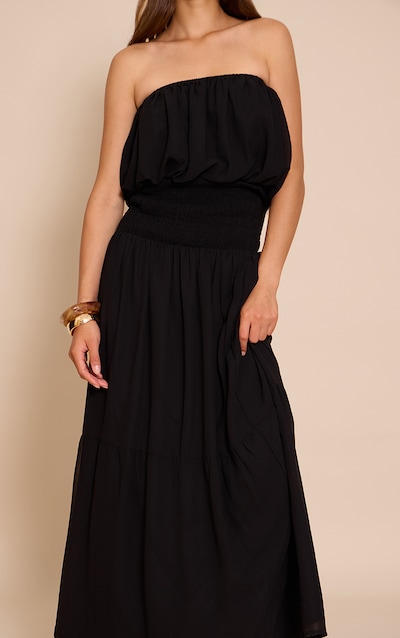 Robe bustier longue en mousseline de soie noire à taille froncée
