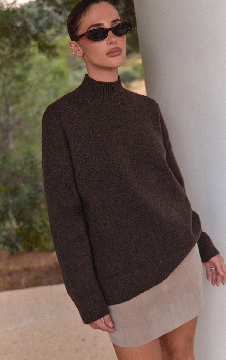 Pull oversize en maille tricot chocolat à col polo image 4