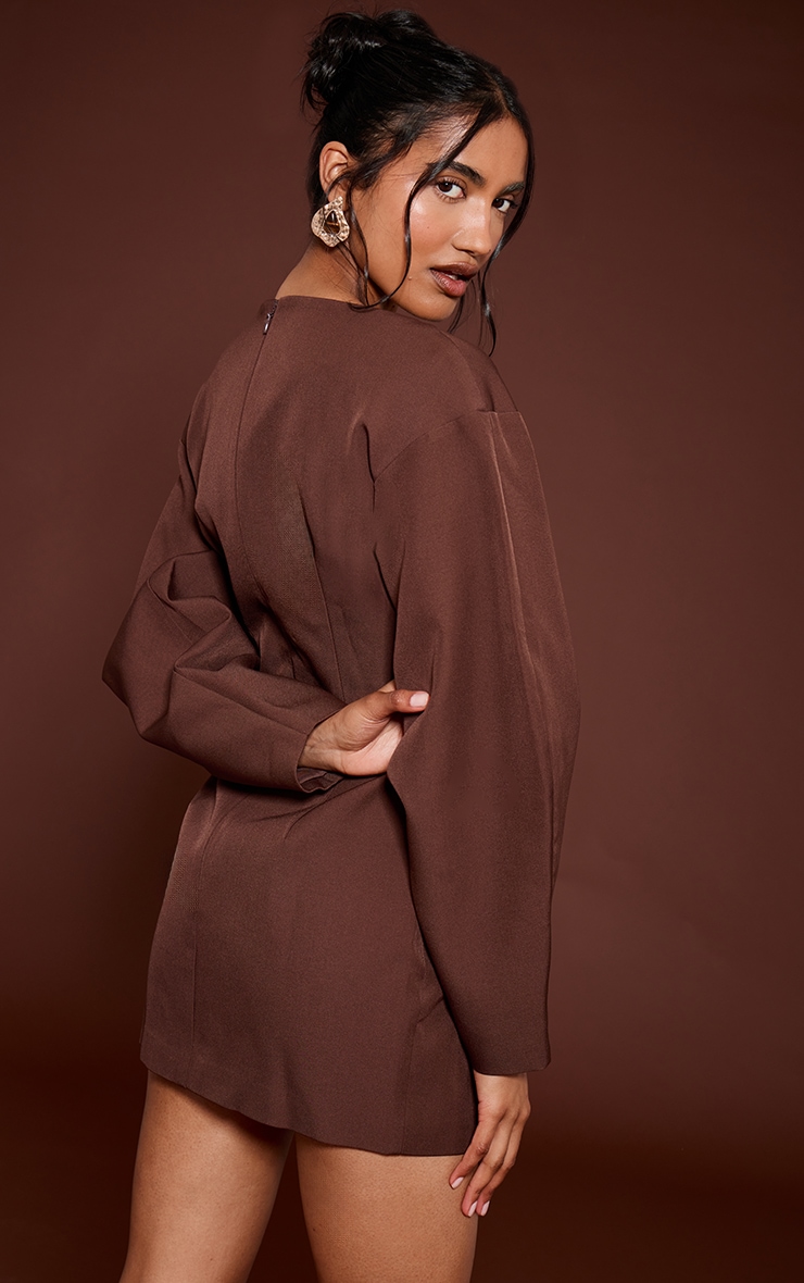 Robe blazer chocolat à manches cocon et taille cintrée image 2