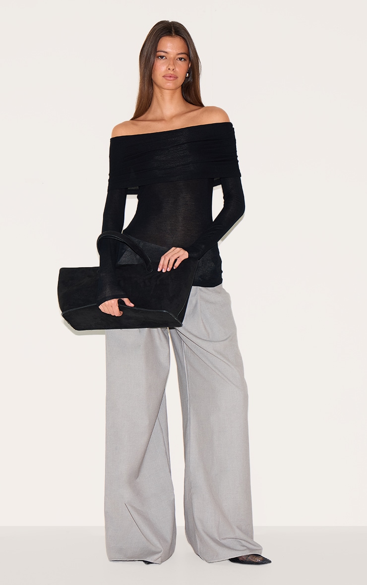 Top doux noir transparent à col bardot replié et manches longues image 3