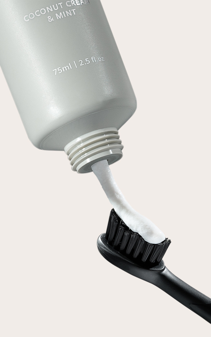 Polished London Dentifrice Blanchissant Prébiotique Crème de Coco & Menthe Parfum 75ml image 3