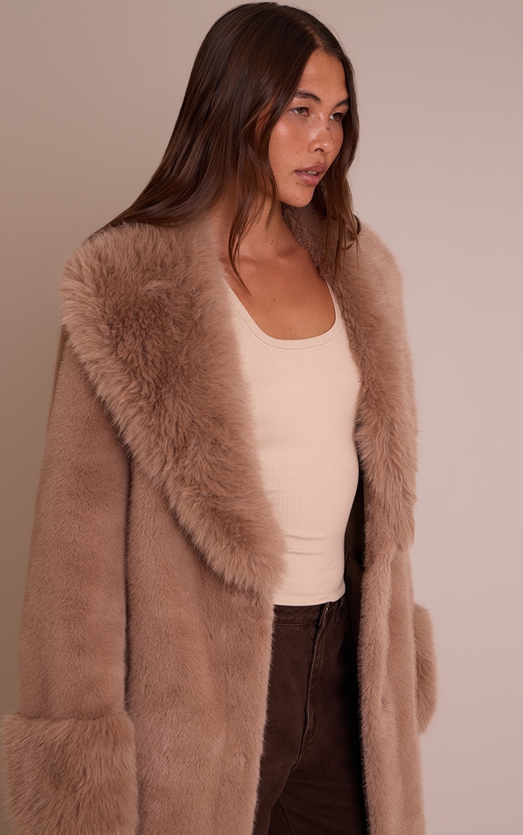 Manteau oversize en fausse fourrure gris champignon à nouer image 4