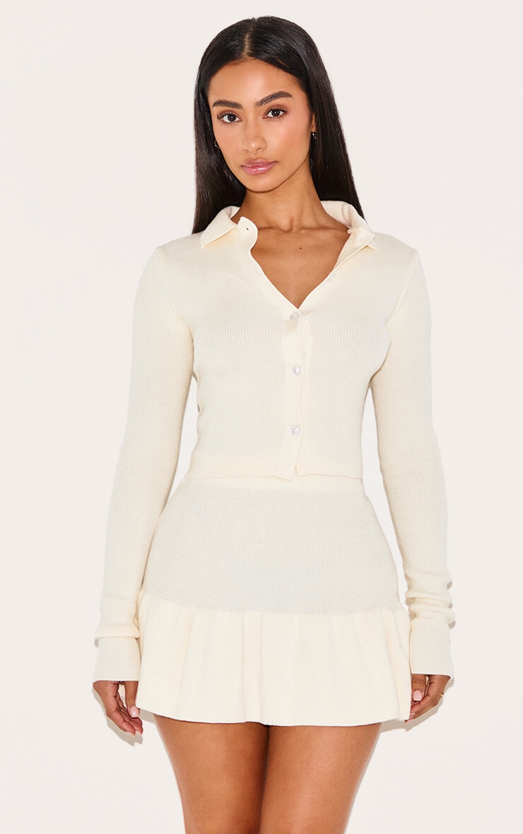 Petite Mini-jupe en maille tricot crème plissée image 4