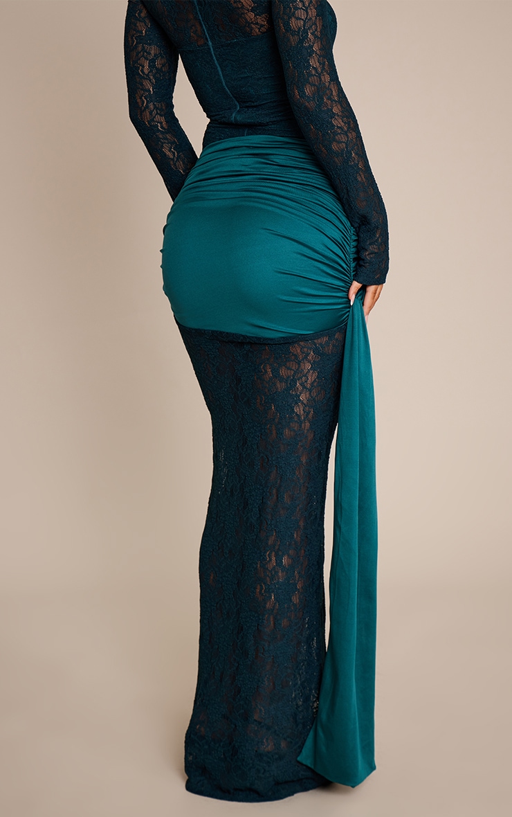 Jupe longue moulante en dentelle vert émeraude froncée à partie superposée drapée image 3