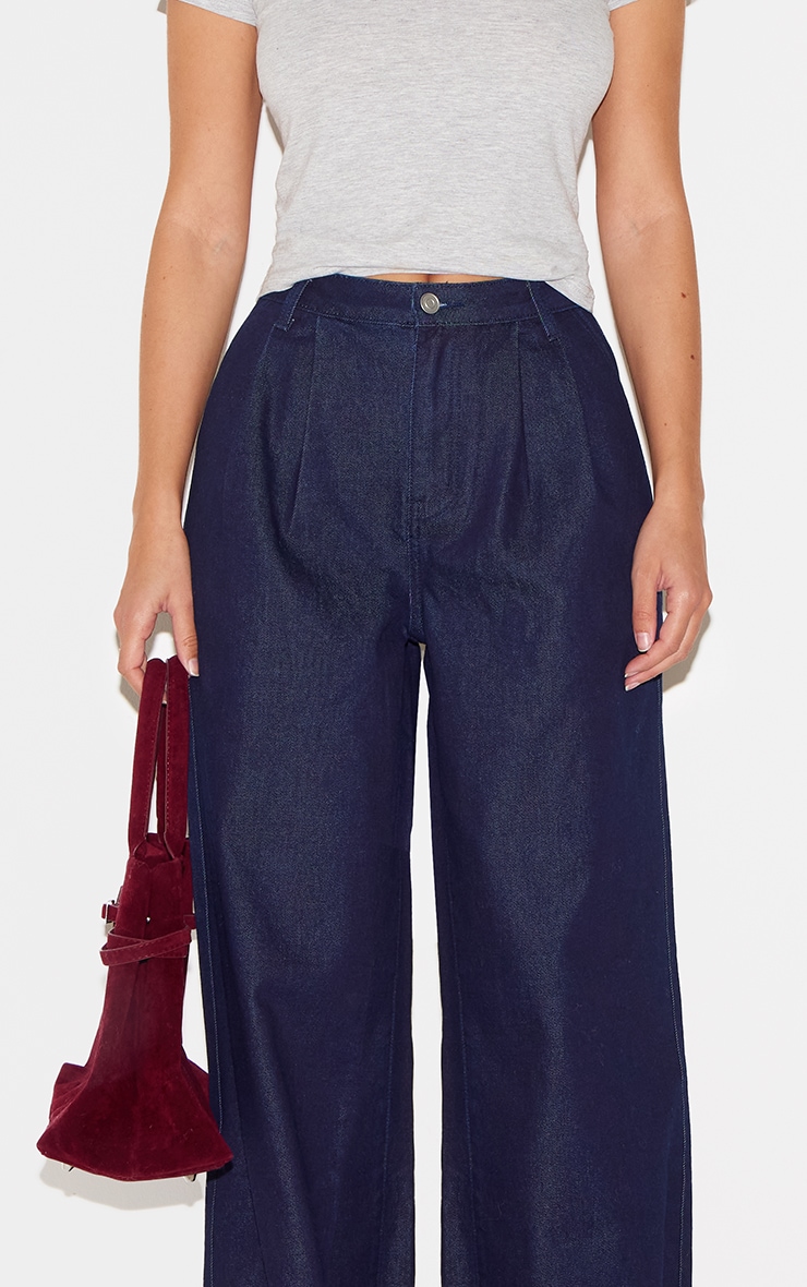 Jean ajusté indigo foncé à pinces et taille haute image 4
