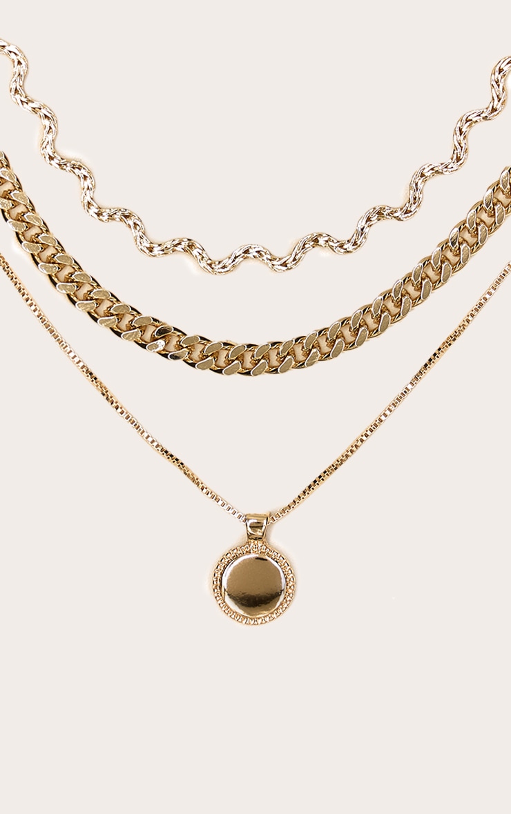 Gold Layered Pendant Chain Twist Necklace image 3