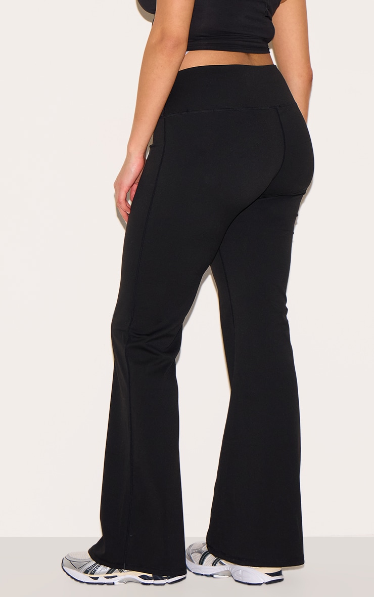 Plus Pantalon de yoga évasé noir Sculpt à taille haute image 3