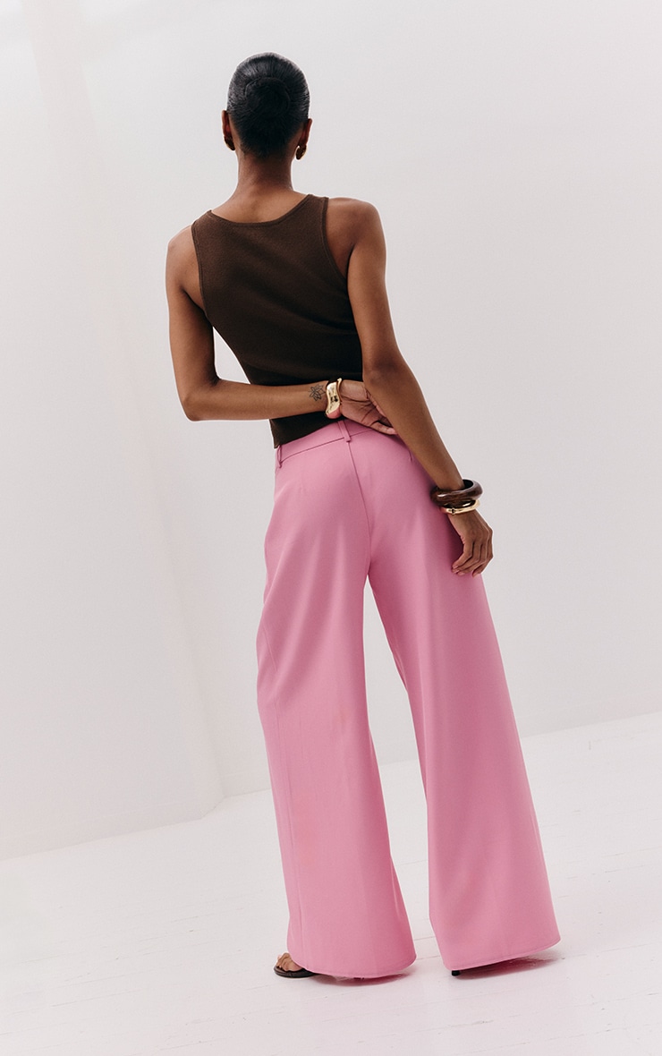 Pantalon large tissé rose à double plissures image 3