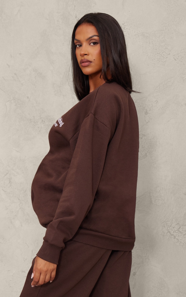 PRETTYLITTLETHING Maternity Chocolate Printed Sweatshirt image 2