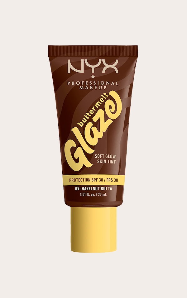 NYX PMU Fond de teint beurré teinté glowy Glaze SPF Hazelnut Butta