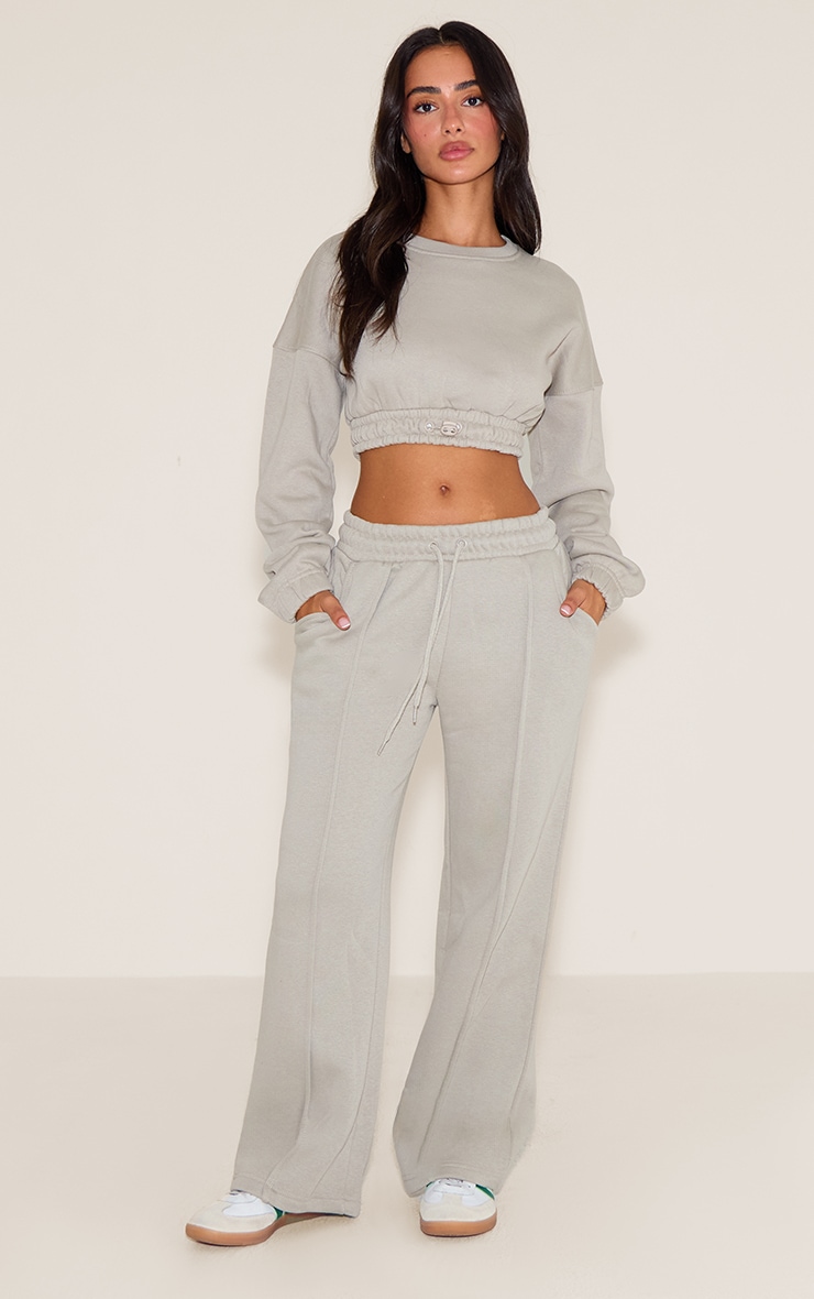 Petite Top court en sweat gris clair à ourlet élastique image 3