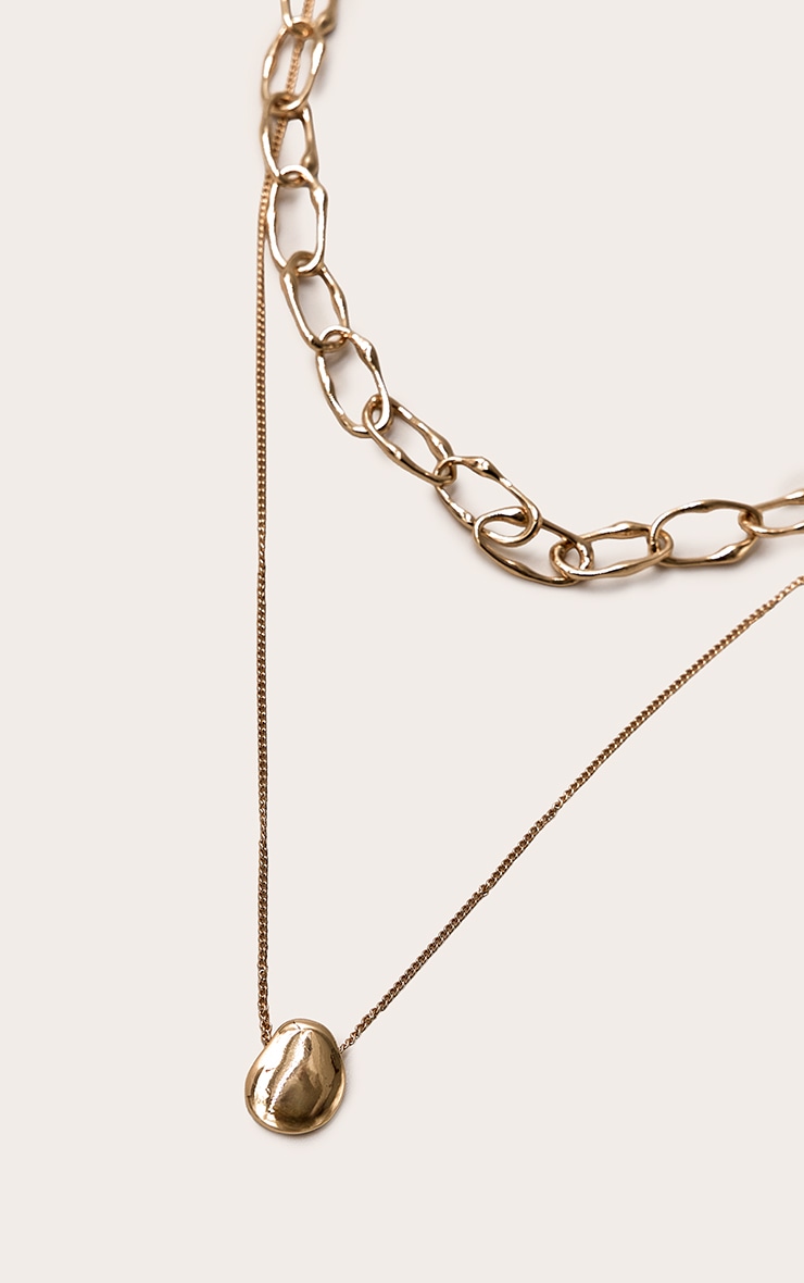 Gold Smooth Layered Circular Pendant Necklace image 3