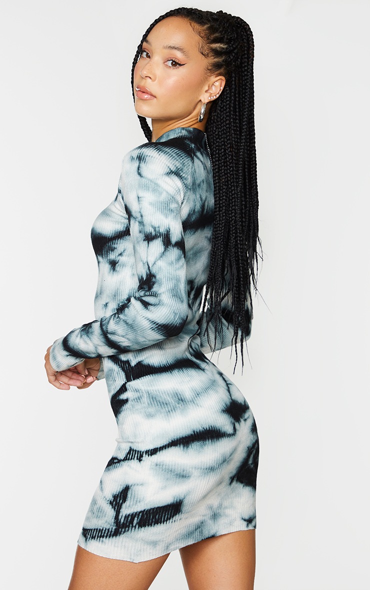 black turtle dress