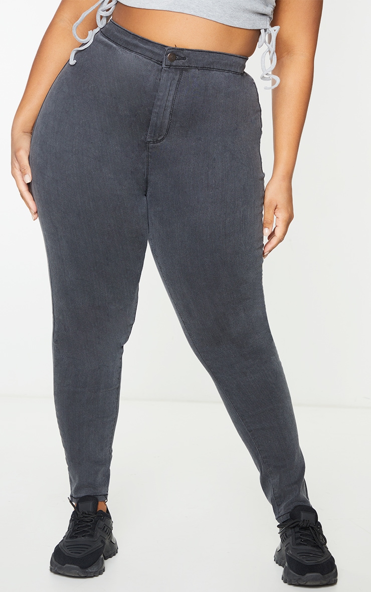 PRETTYLITTLETHING Plus Washed Black Skinny Disco Jeans image 2
