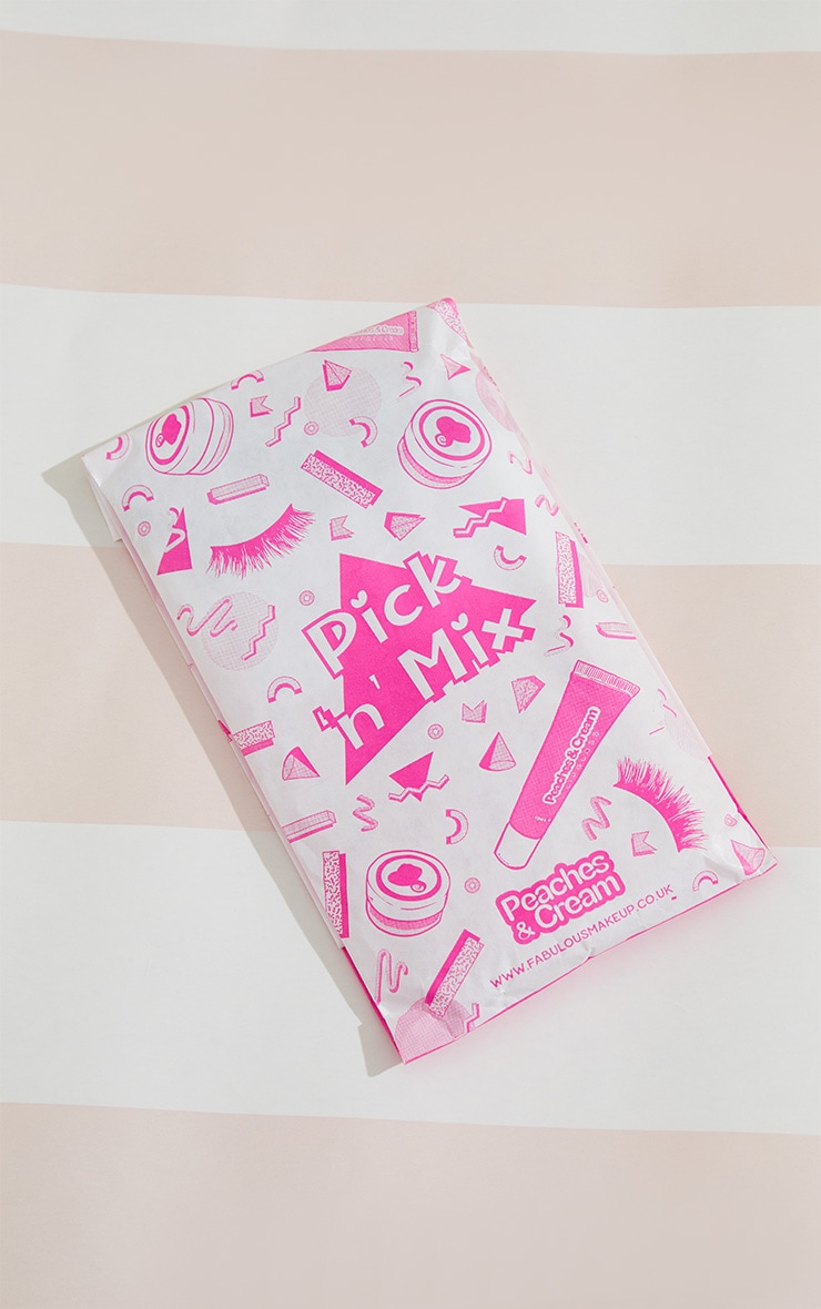 Peaches & Cream Essential Face Brush Set PrettyLittleThing