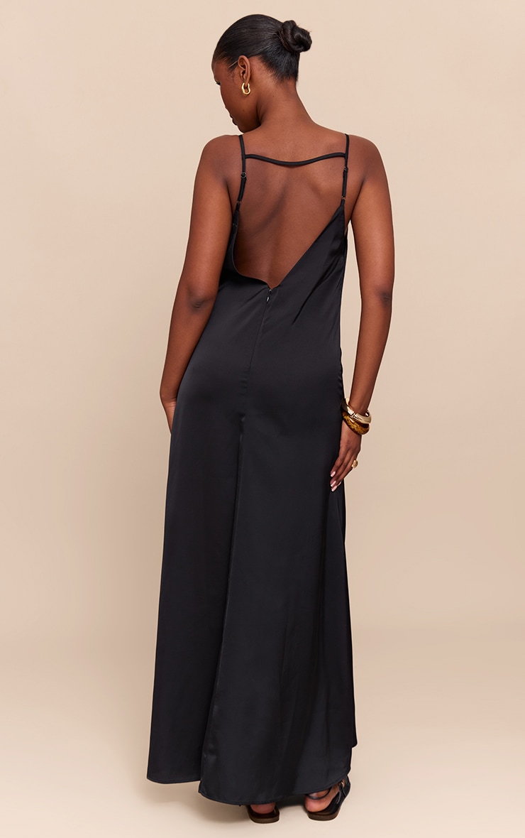 Robe Nuisette Noire en matière satinée à Découpe Clavicule. image 2