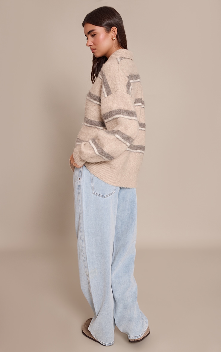 Jean boyfriend bleu clair échancré dans le dos image 3