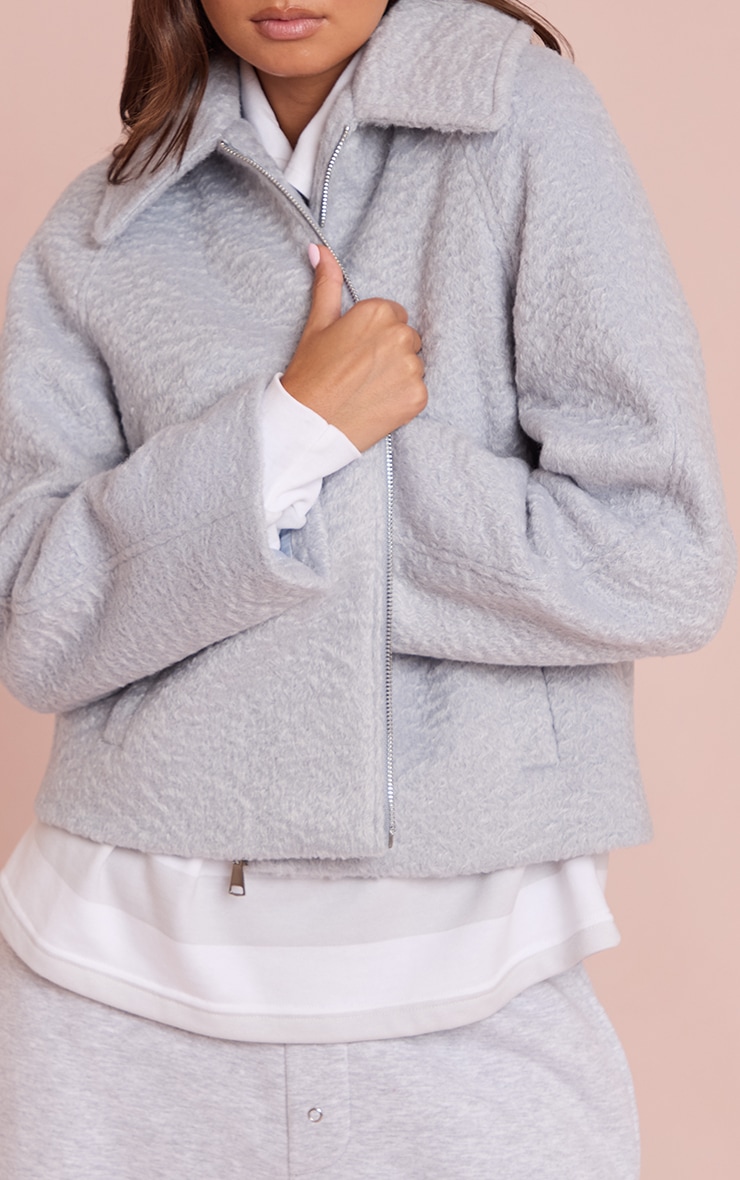 Veste bouclée bleu clair à zip image 4