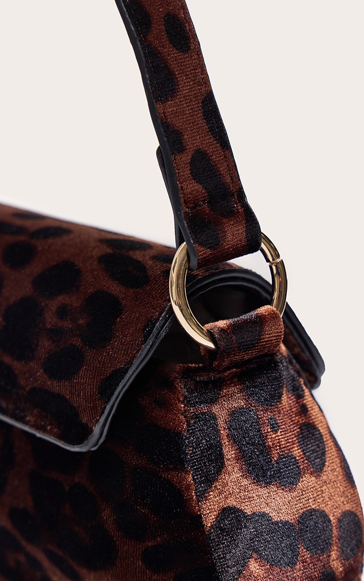  Leopard Velvet Slim Curved Shoulder Bag image 4