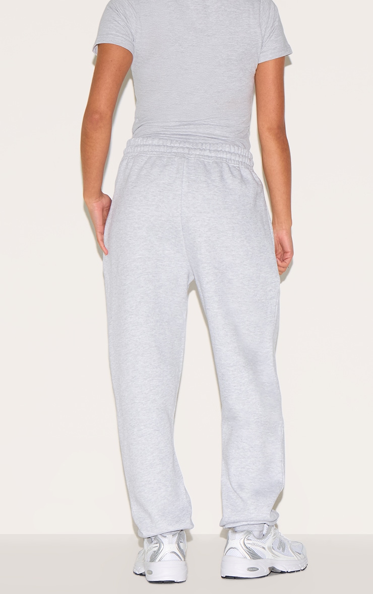 PRETTYLITTLETHING Petite Ash Grey High Waist Cuffed Sweatpants image 3