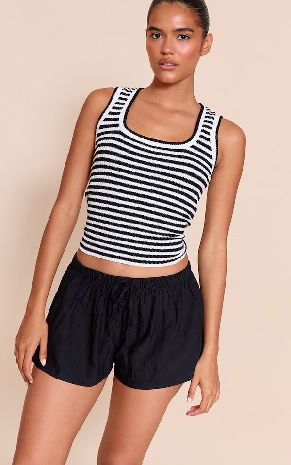 Short texturé noir à cordons ajustables
