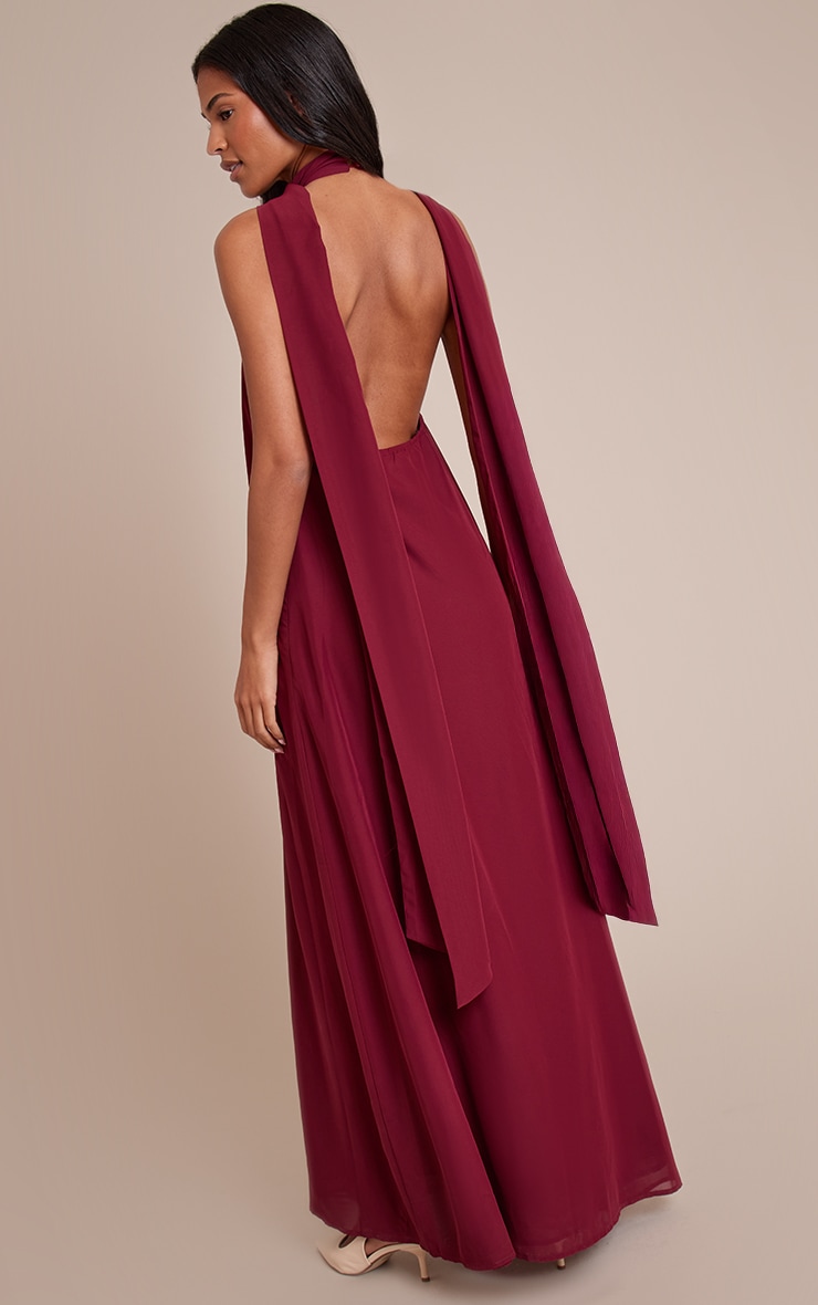 Tall Robe longue en mousseline de soie rouge vin à col montant et détail foulard image 2