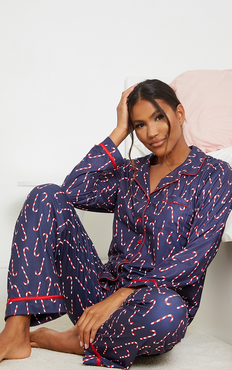Pyjama long à boutonner bleu marine imprimé sucre d'orge