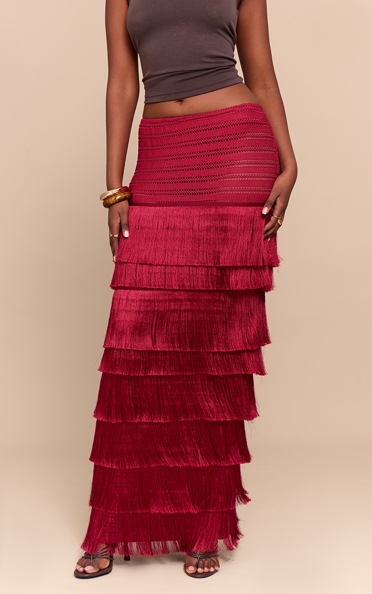 Jupe longue deluxe texturée rouge profond à bordure frangée image 1