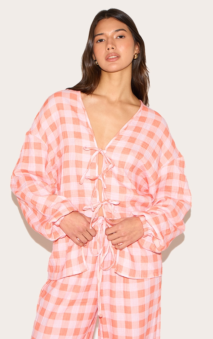Chemise orange à carreaux en éponge, manches longues et lien à nouer sur le devant image 1