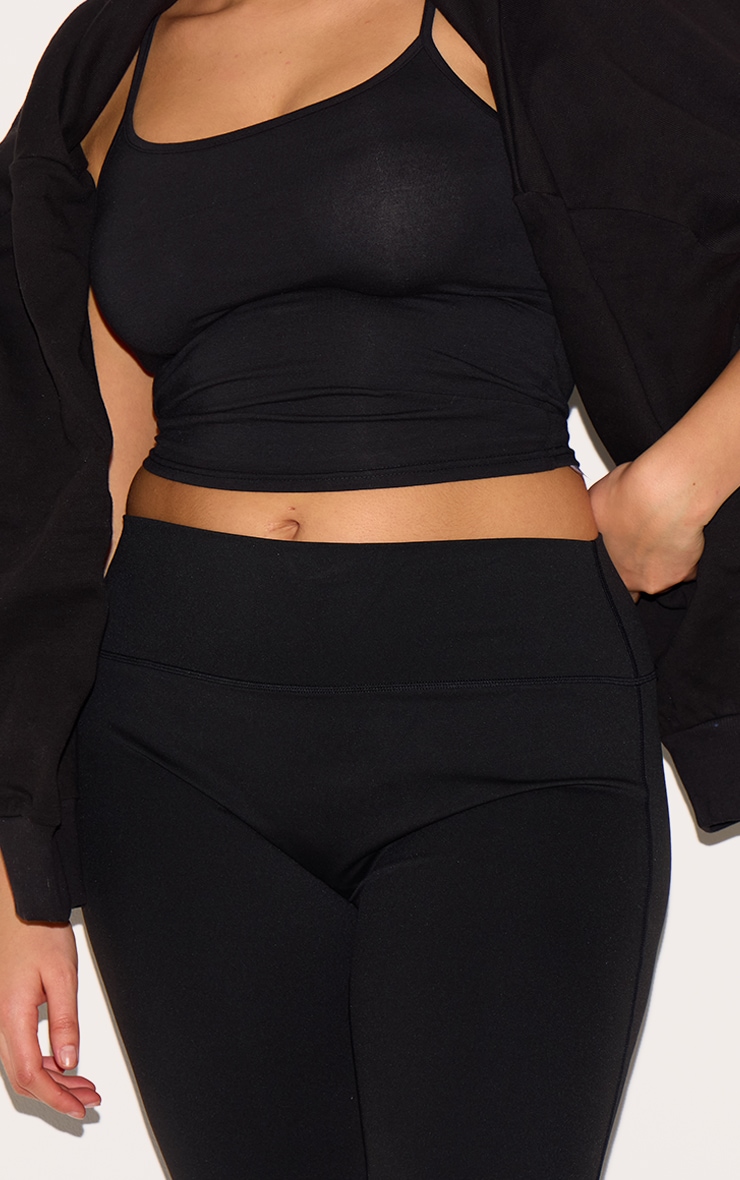 Plus Pantalon de yoga évasé noir Sculpt à taille haute image 4
