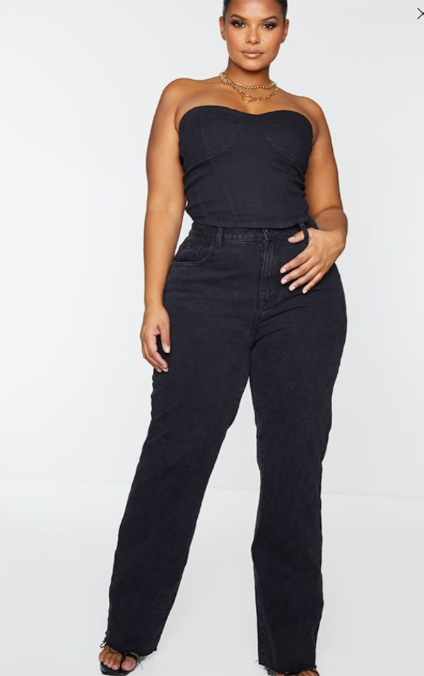 PRETTYLITTLETHING Plus Black Long Leg Straight Jeans