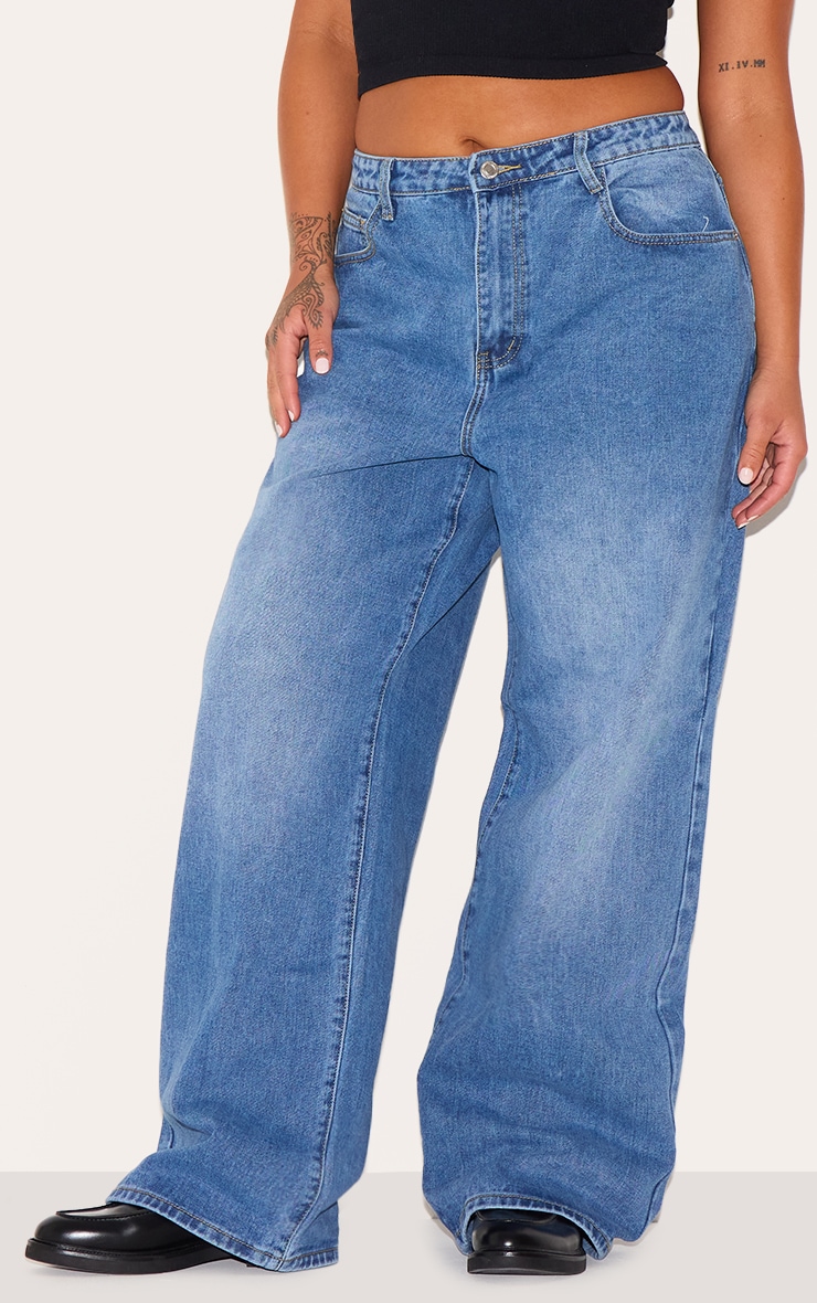 Plus Mid Blue Wash Mid Rise Straight Leg Jeans image 2