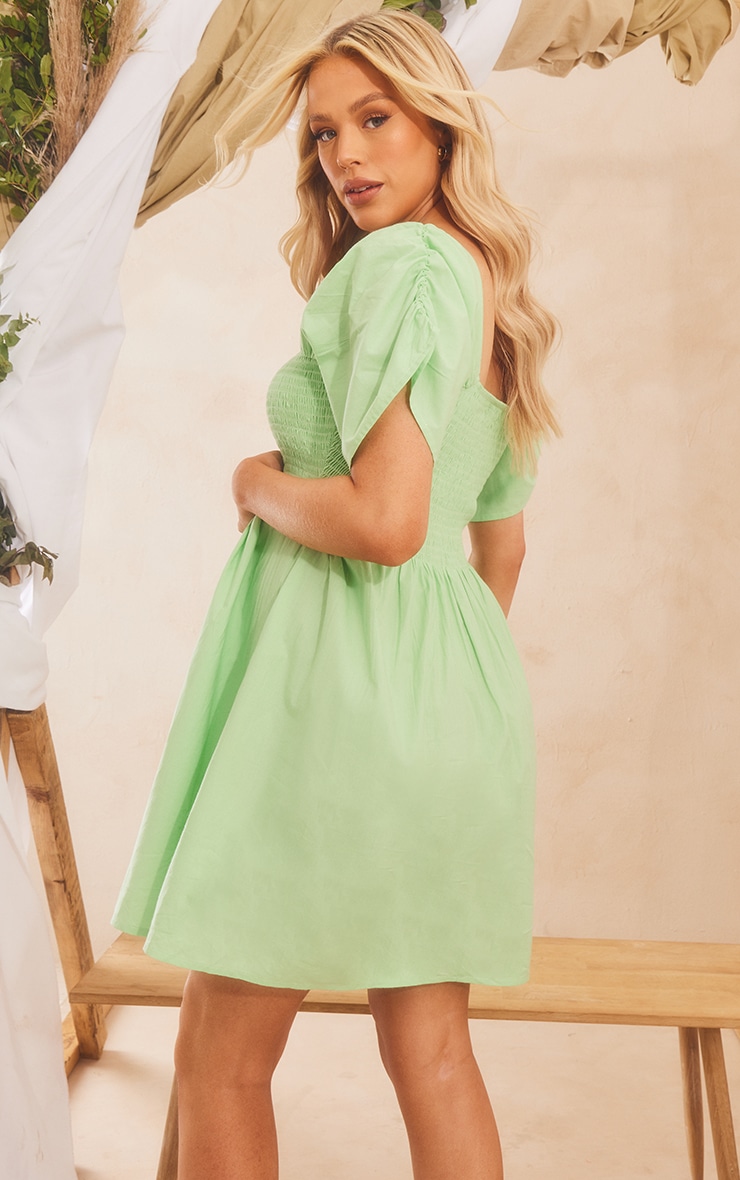 Maternité Mini robe babydoll de grossesse vert sauge froncée sur le buste image 2