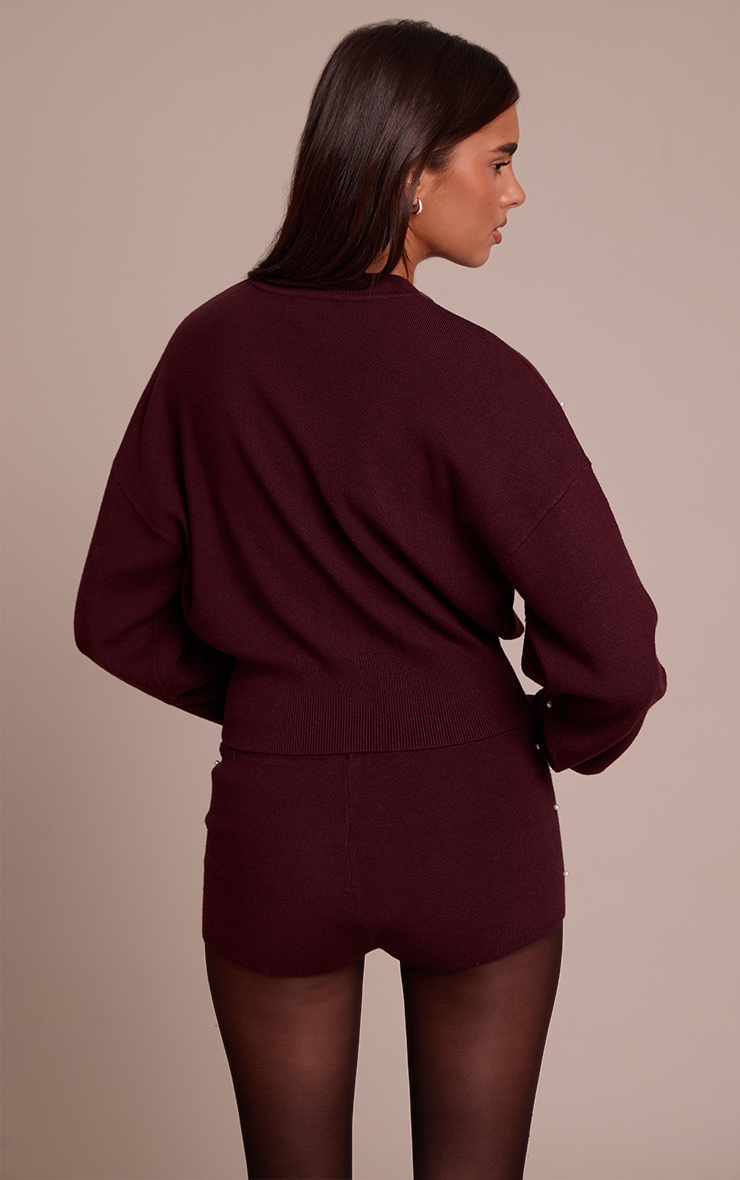 Cardigan cintré en maille compacte rouge vin à empiècements perles image 2