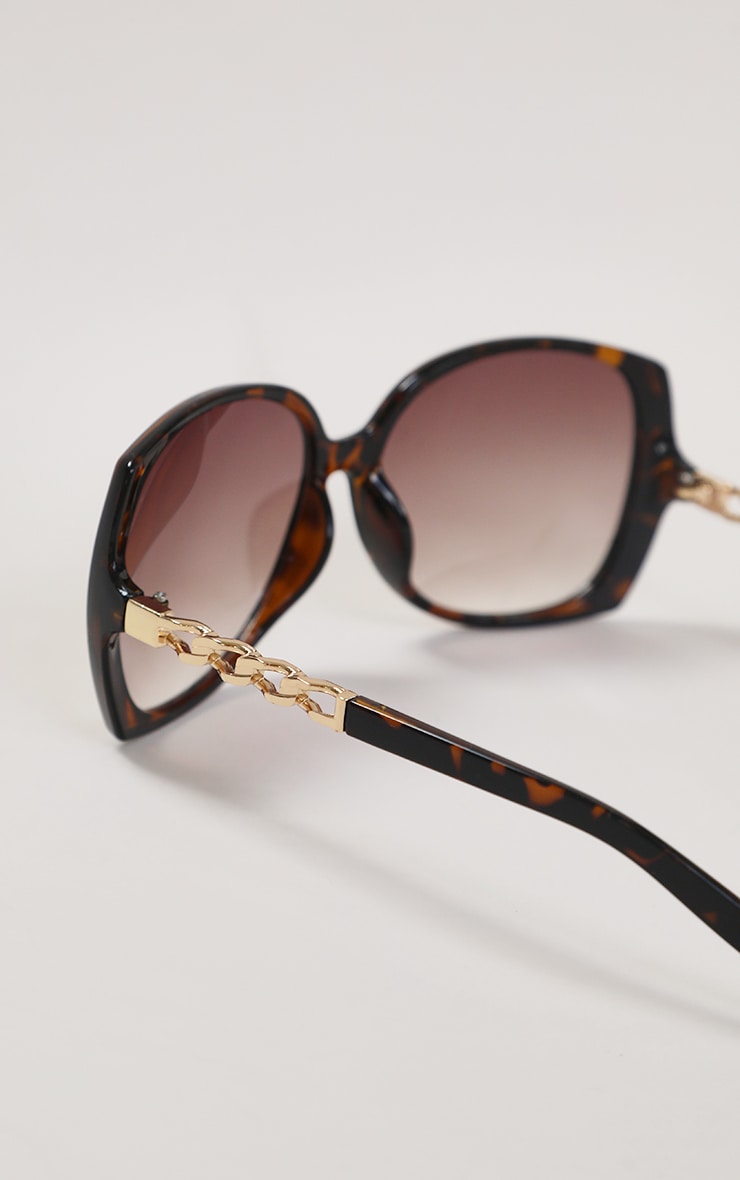 Sunglasses with chain sides clearance