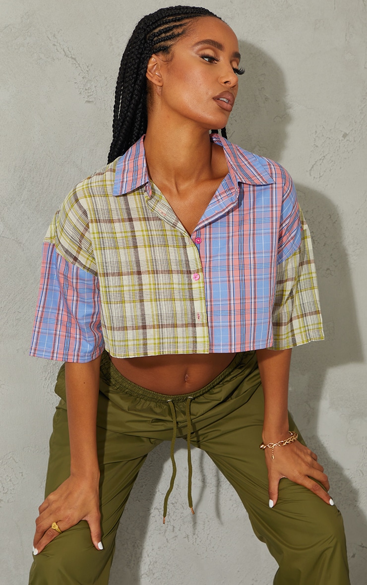 Chemise courte vert sauge pastel à carreaux oversize à manches courtes