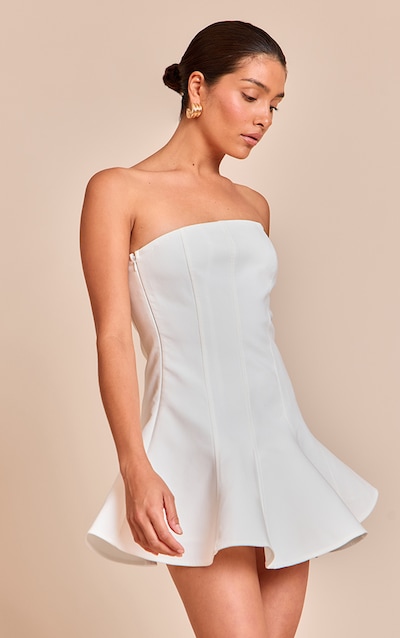 Petite Mini robe bustier droite tissée blanche