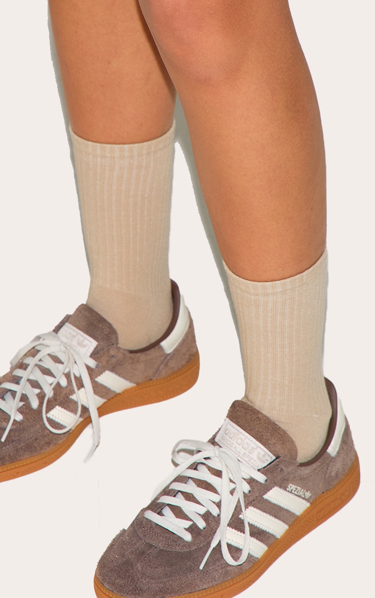 PRETTYLITTLETHING Lot de 3 paires de chaussettes hautes aux tons naturels image 3
