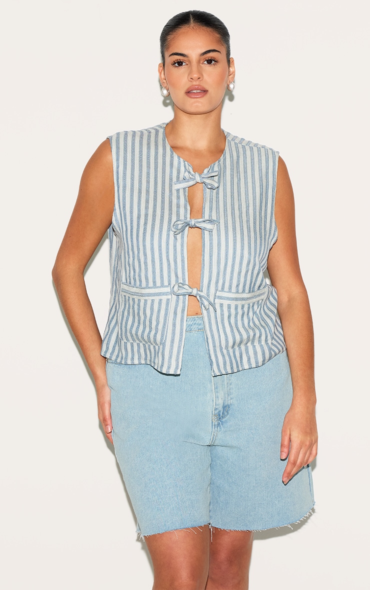 Plus Gilet bleu clair noué devant à rayures image 1