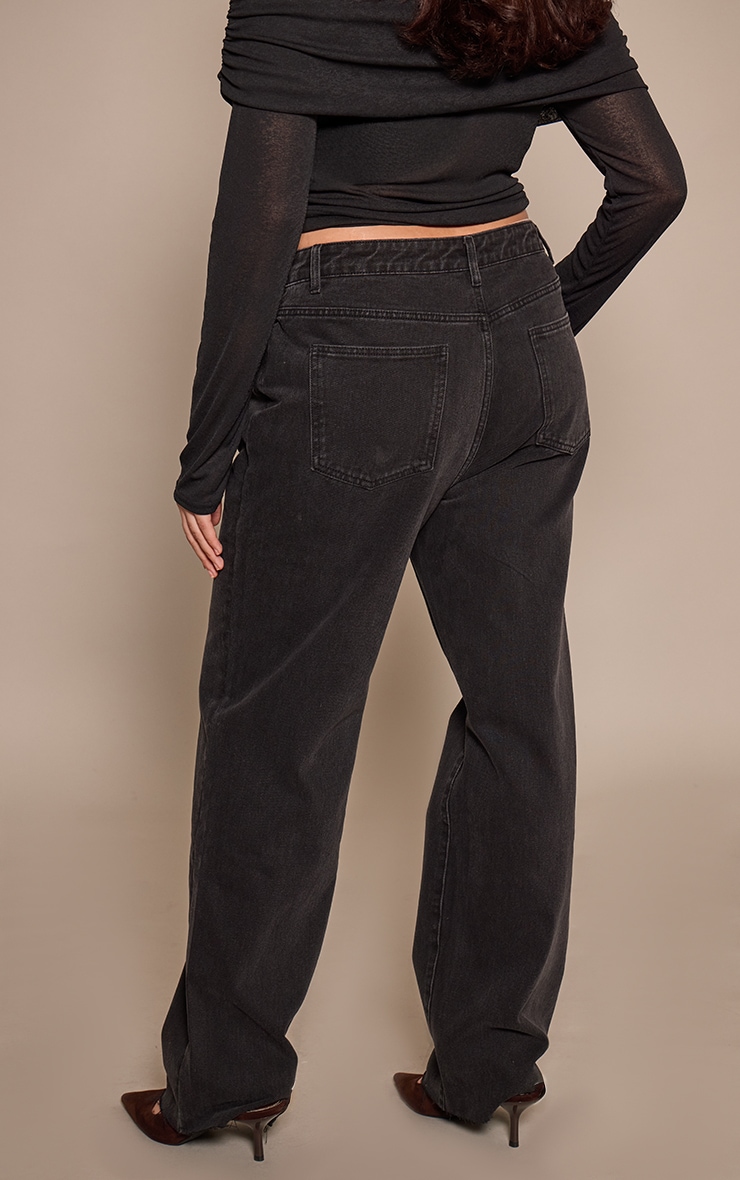 PRETTYLITTLETHING Plus Black Long Leg Straight Jeans image 3