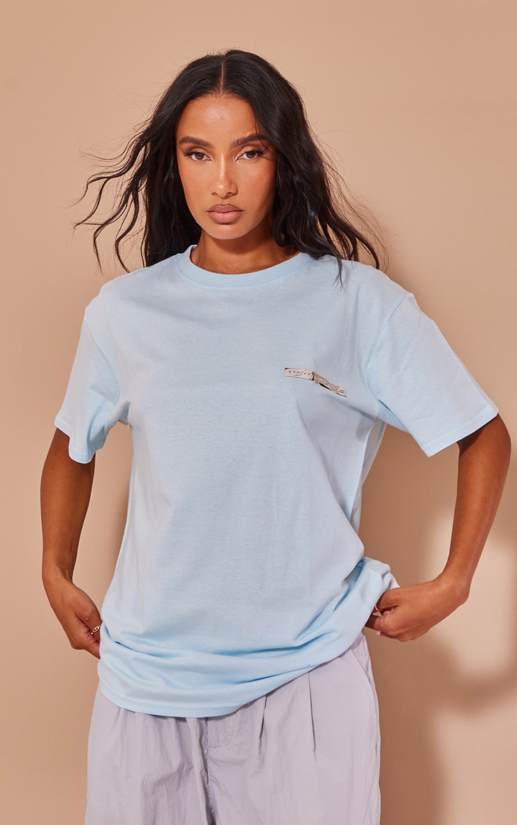 PRETTYLITTLETHING Steel Blue Chrome Printed T Shirt image 4