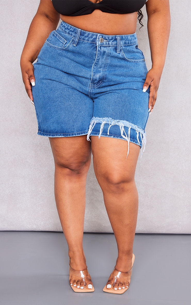 Plus Mid Blue Wash Distressed Longline Denim Shorts image 2