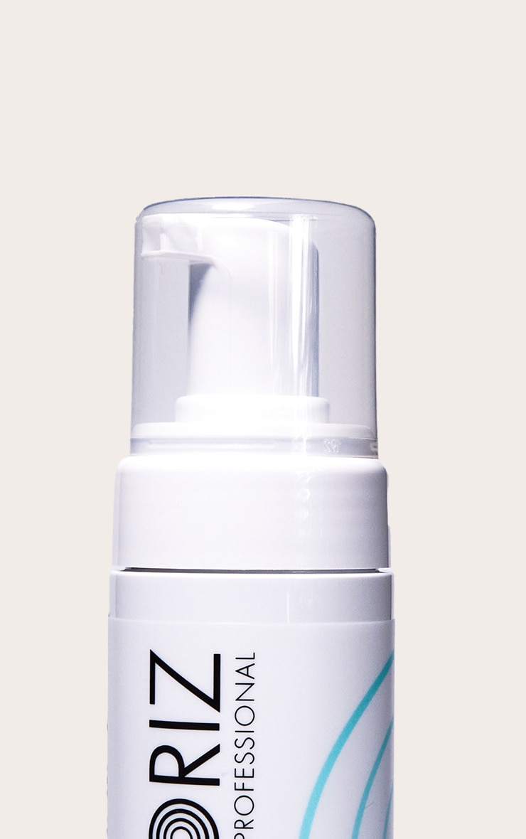 St. Moriz Professional 1 Hour Fast Tan Mousse image 2